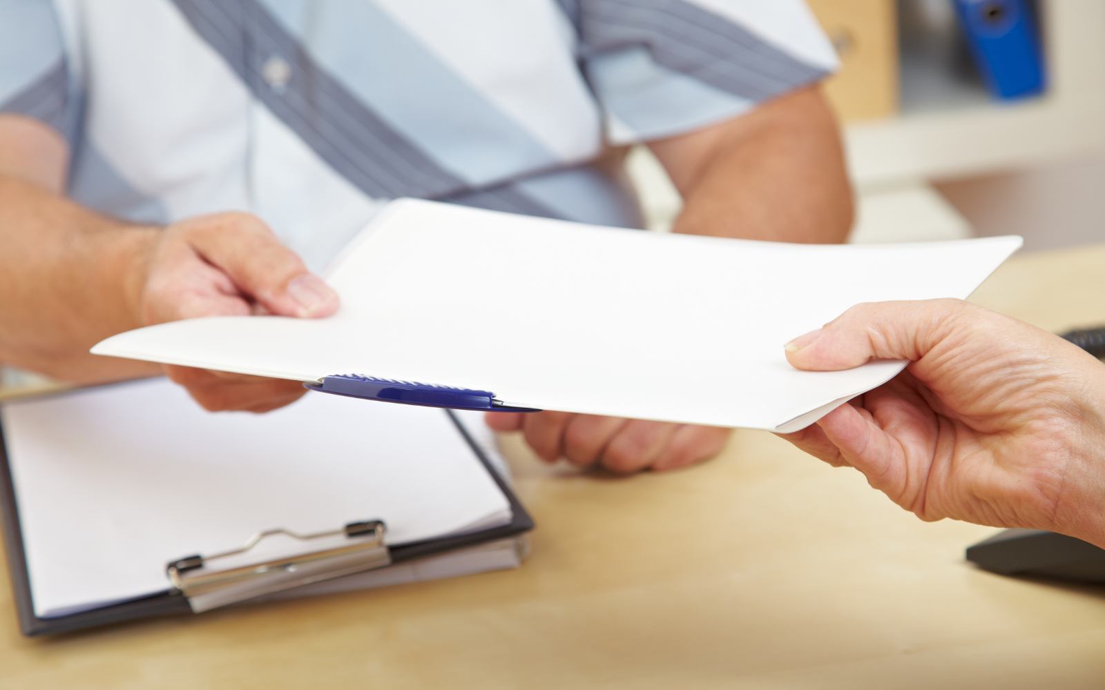 Osoba składająca wniosek o zasiłek pogrzebowy